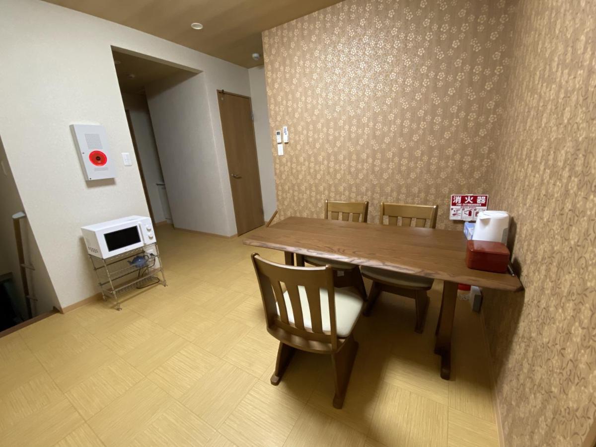 Wutong-40 Minutes Direct To Kansai Airport And 5 Minute Walk To Jr Or Subway Or Nankai Line And 1 Minute To Tsutenkaku The Landmark Of Osaka And Many Japanese Bistros Nearby Esterno foto
