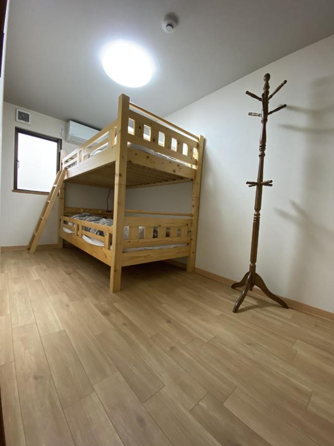 Wutong-40 Minutes Direct To Kansai Airport And 5 Minute Walk To Jr Or Subway Or Nankai Line And 1 Minute To Tsutenkaku The Landmark Of Osaka And Many Japanese Bistros Nearby Esterno foto